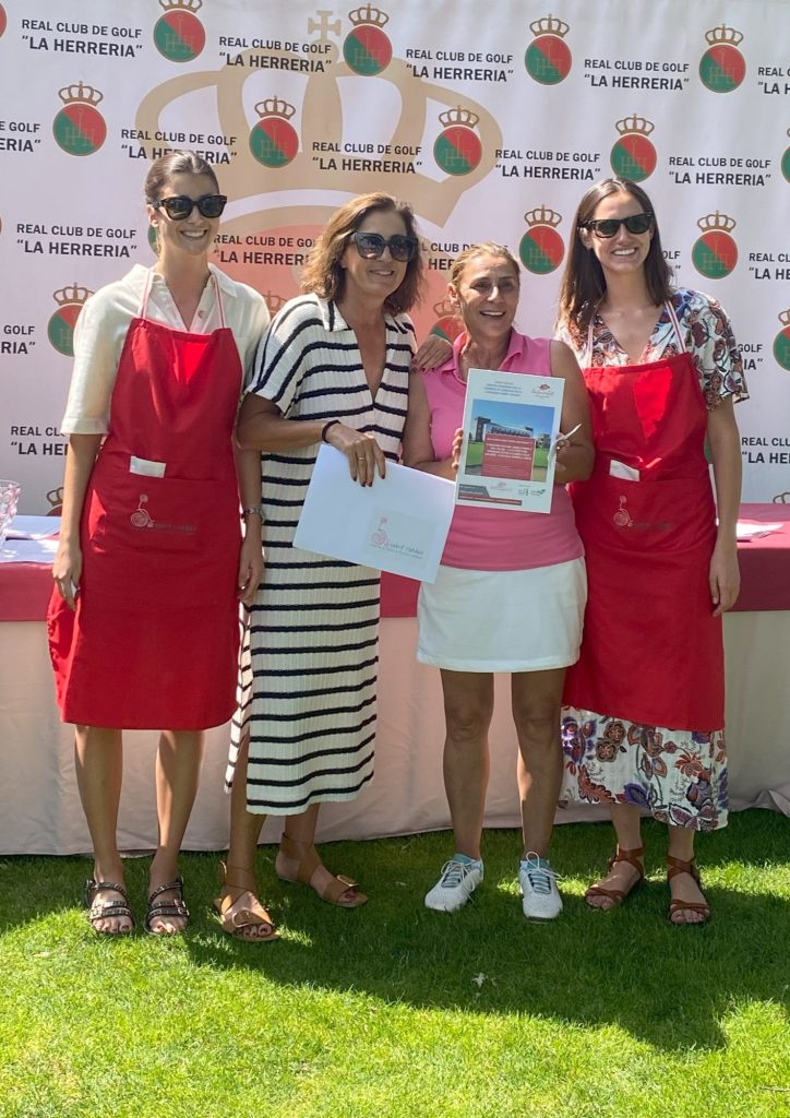 MES DE LA MUJER GOLFISTA 13 13 1