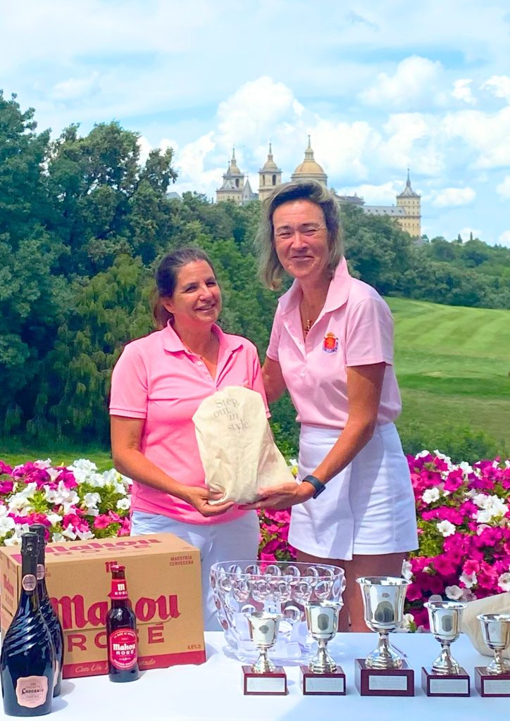 MES DE LA MUJER GOLFISTA 17 17 1