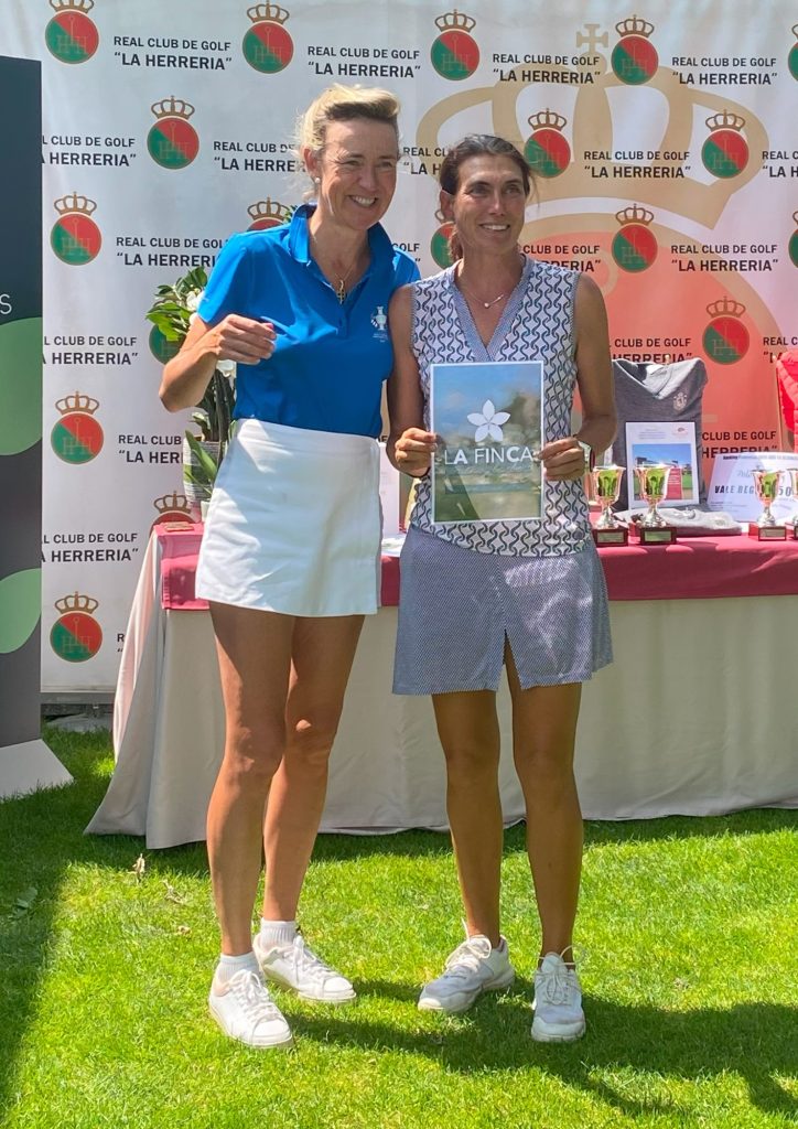 MES DE LA MUJER GOLFISTA 3 3 2