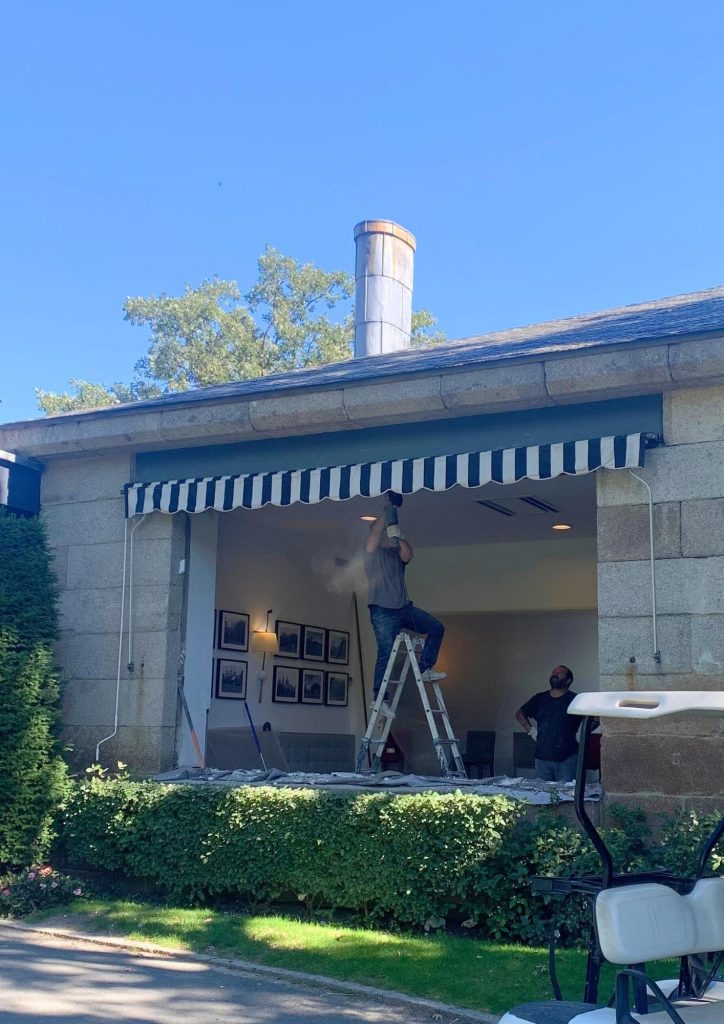 NUEVOS VENTANALES EN LA CAFETERÍA Y EL RESTAURANTE 3 1 obras ventanas 1